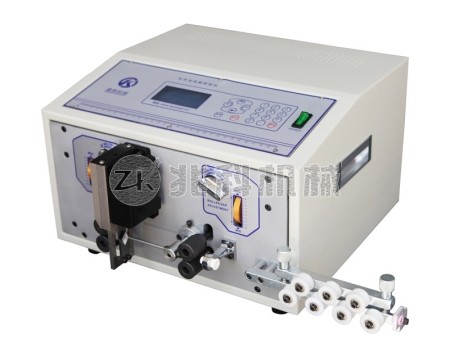 四轮驱动电脑剥线机