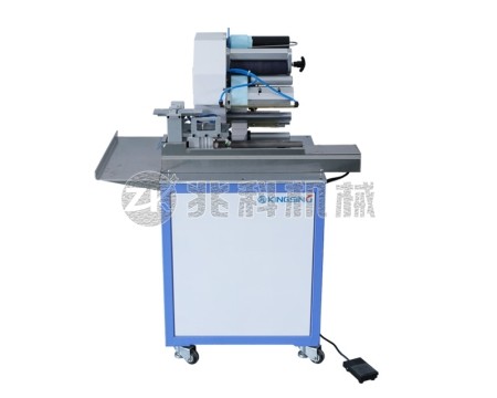 电线旗型对折贴标机